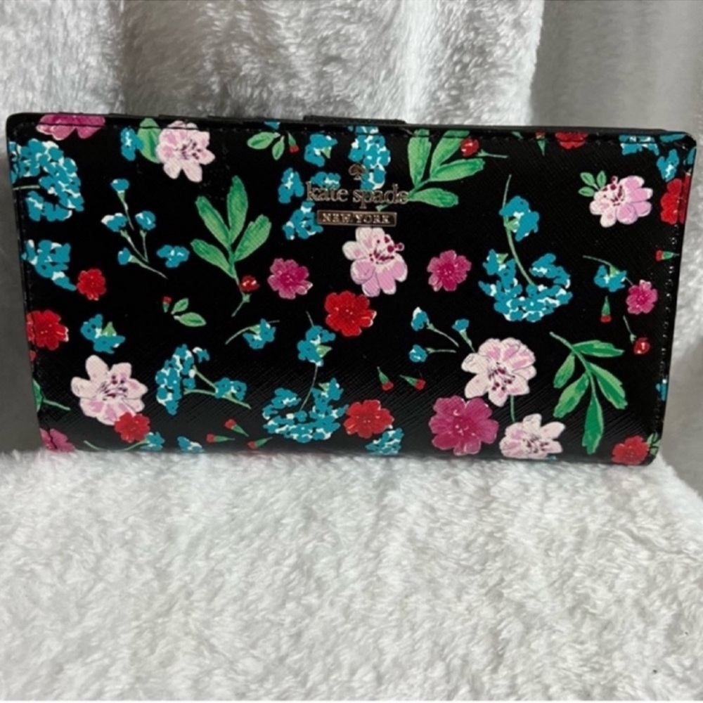 Kate Spade Cameron Street Adalyn Floral Wallet